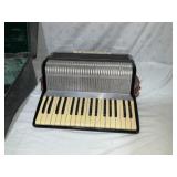 Rossiui Brand Accordion w/Hard case