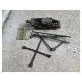 Screw Jack, 4 Way Spinner Wrench