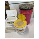 Frabill Aerated Bait Box/Minnow Bucket/Bucket Seat