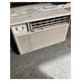 Frigidaire 5000 Btu window AC, runs