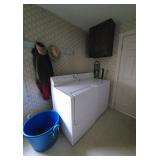 1st floor bath/laundry 
