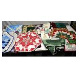 Christmas Table Cloth Runners & Napkins Lot