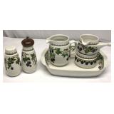 Goebel porcelain set in the Brombeere pattern