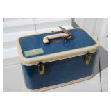 Vintage Carry On Suit Case