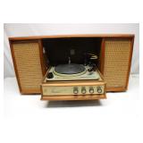 Magnavox Stereophonic Micromatic turntable console