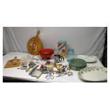 Vintage Kitchenware Lot