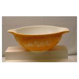 Pyrex "BUTTERFLY GOLD" MIXING BOWL