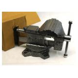 Bench Vise