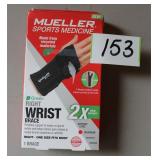 Mueller Sports Medicine Green Fitted Wrist Brace