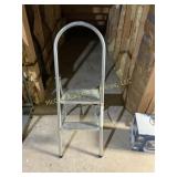 Aluminum 2-Step Folding Step Stool with Handle
