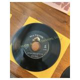 Lot of 5 Elvis RCA Victor 45s Dog-On-Top