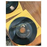 Lot of 4 Elvis RCA Victor 45s Dog-On-Top