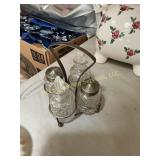 Small condiment set