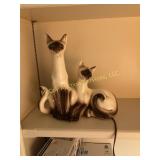 Vintage Ceramic Siamese Cats Figural TV Lamp