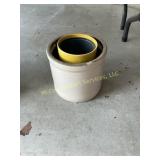 Early white 1 gallon crock