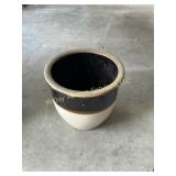 Early two tone crock. Rings good