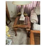 To end stands and coffee table