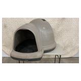 Petmate igloo doghouse