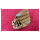 Wilson optima silver series ball glove