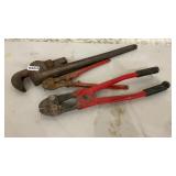 Pipe wrench bolt cutters