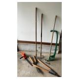 Garden tools, hoes and clippers