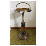 Ash tray stand