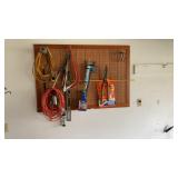 Content contents of peg board
