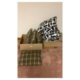 Cushions/pillows