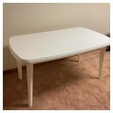 Plastic table 55 x 34