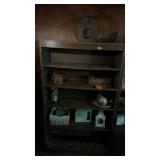 Garden display/shelving included