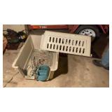 32x22 Plastic dog crate with accessories