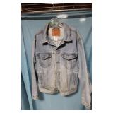 Levi Denim Jacket - Size Large
