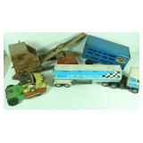 Wyandotte & Ertl Metal tractor/trailors. 17" long