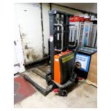 2021 Noblelift Spn22-98 2200lb Semi-electric Stacker