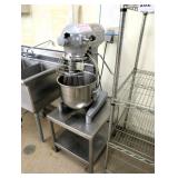 Hobart A200 20-quart Mixer With Bowl, Whip, Stand