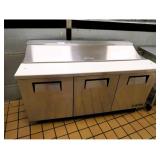 6ft True Tssu-72-18 Self-contained 3-door Sandwich Prep
