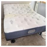Queen Adjustable Beautyrest Silver Plush Mattress