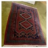 VTG Hand Woven Turkish Area Rug. Great condition