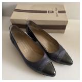 VTG Bruno Magli Periwinkle Blue Leather Pumps. sz