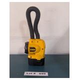 DEWALT FLASH LIGHT