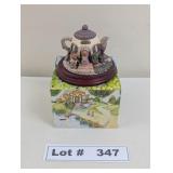 COLLECTIBLE TEAPOT COTTAGE