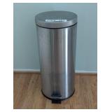 FOOT PEDDAL ACTIVATED STAINLESS TRASH CAN
