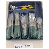 8 PLACE SETTING FLATWARE