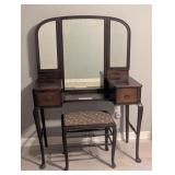 ANTIQUE MAKUP TABLE WITH BENCH - FRONT LEFT LEG NE