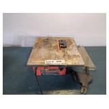 CHICAGO PORTABLE WET CUTTING TILE SAW