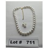 JEWELRY - CLASSIC CULTURED PEARL NECKLACE AND STUD