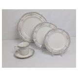 NORITAKE IVORY CHINA "ROTHSCHILD"  - DINNER PLAT