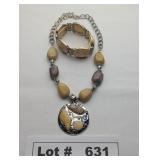 JEWELRY - STONE AND SILVER BEADED NECKLACE WITH BR