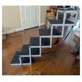 FOLDING AND PORTABLE PET STAIRS