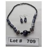JEWELRY - CLASSIC VAIGATED GLASS BEADED NECKLACE A
